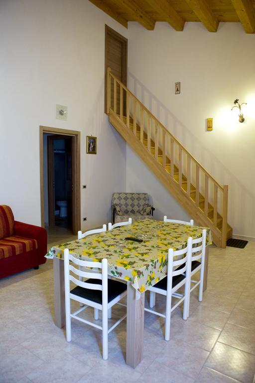 Casa Vacanze Calafarina باكينو الغرفة الصورة
