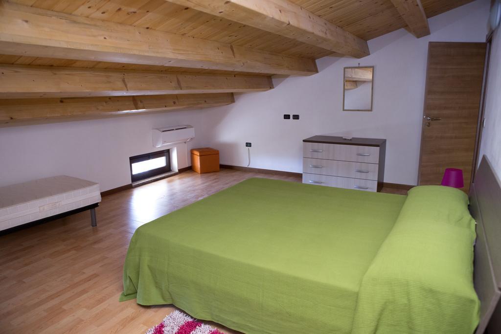 Casa Vacanze Calafarina باكينو الغرفة الصورة