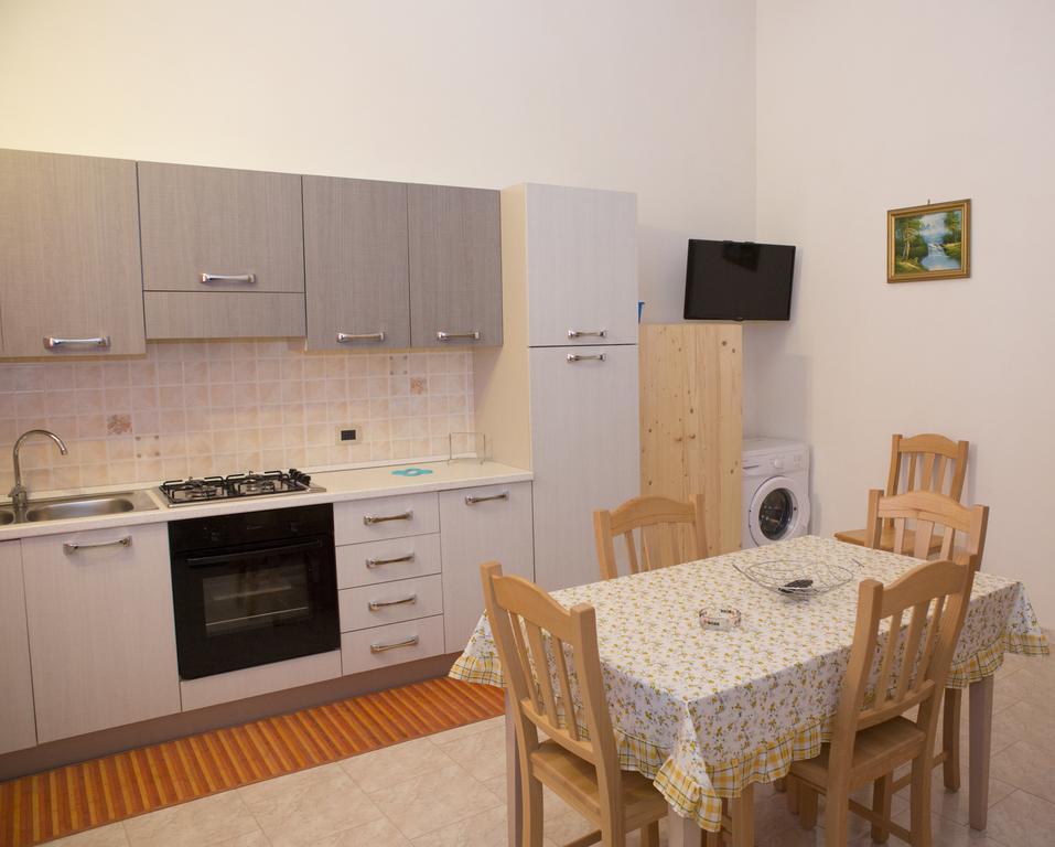 Casa Vacanze Calafarina باكينو الغرفة الصورة